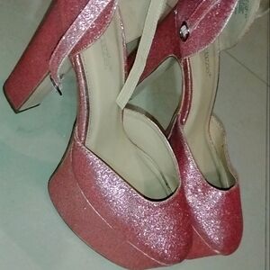 Show dazzle platforms